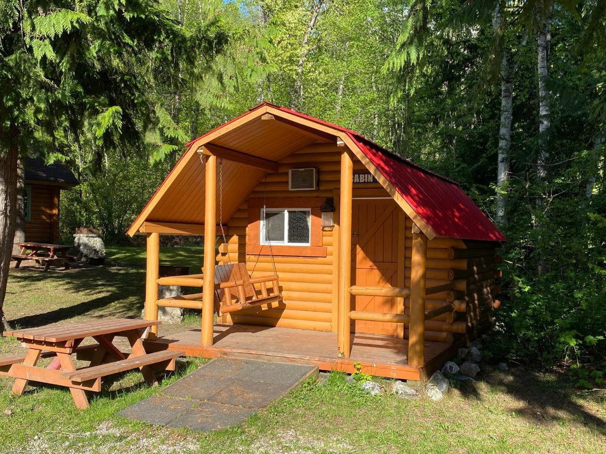 Revelstoke Rv & Cabin Resort Exterior foto